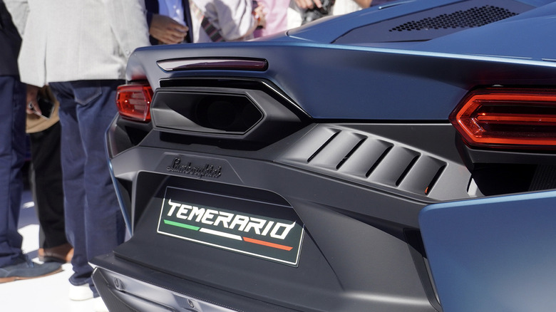 Lamborghini Temerario exhaust and tail detail