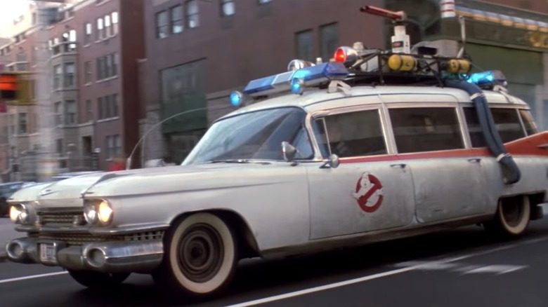 ghostbusters ecto-1 drive street