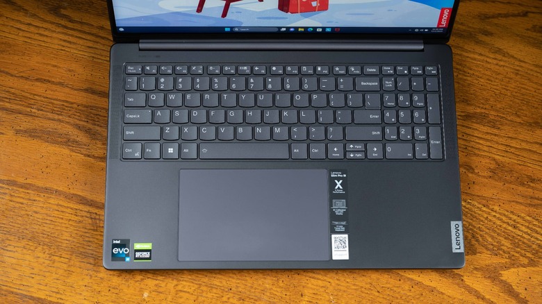 Lenovo Slim Pro 9i 16 (2023) keyboard