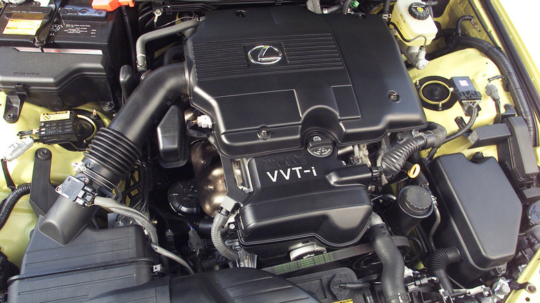 Toyota/Lexus 2JZ-GE inline-6 engine inside a Lexus IS 300 first generation