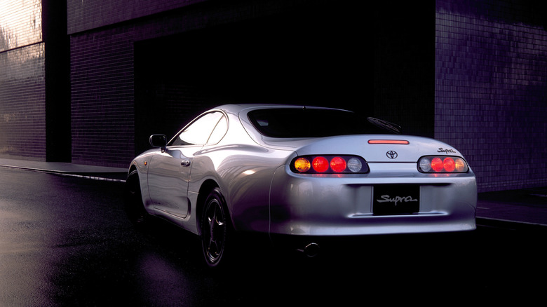 base Toyota Supra MKIV JDM version rear 3/4 view