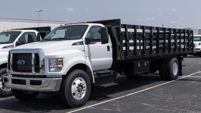 Ford F-750 at dealership