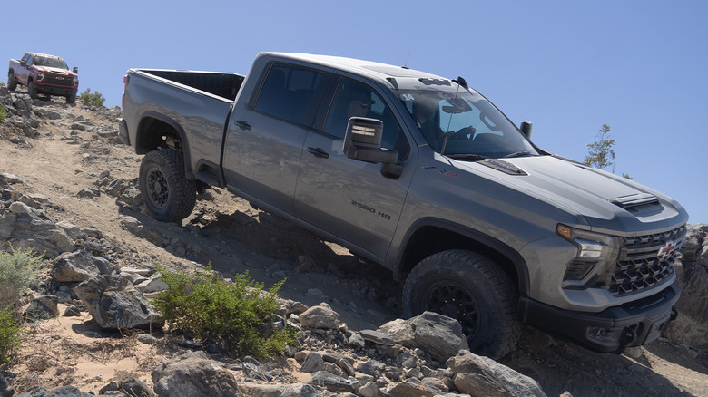 2024 Chevrolet Silverado HD ZR2 Bison diesel hill descent