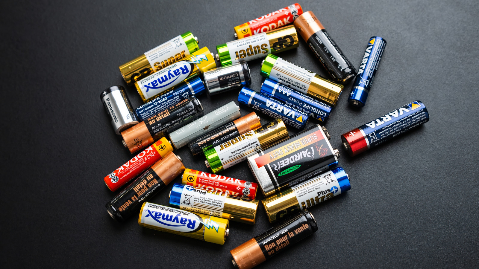 Lithium Vs. Alkaline Batteries: What's The Difference?