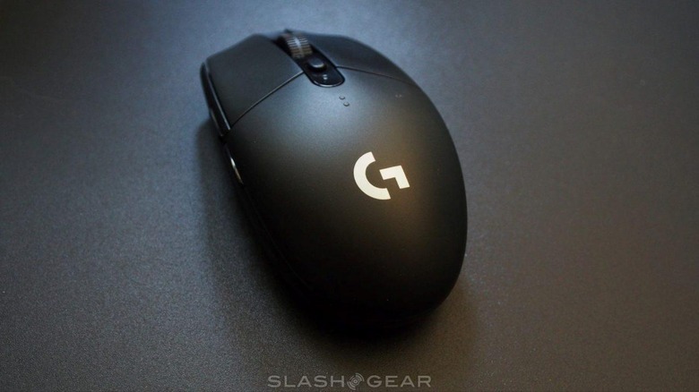 Logitech G305 Review: A LIGHTSPEED Gaming Mouse For The Mainstream