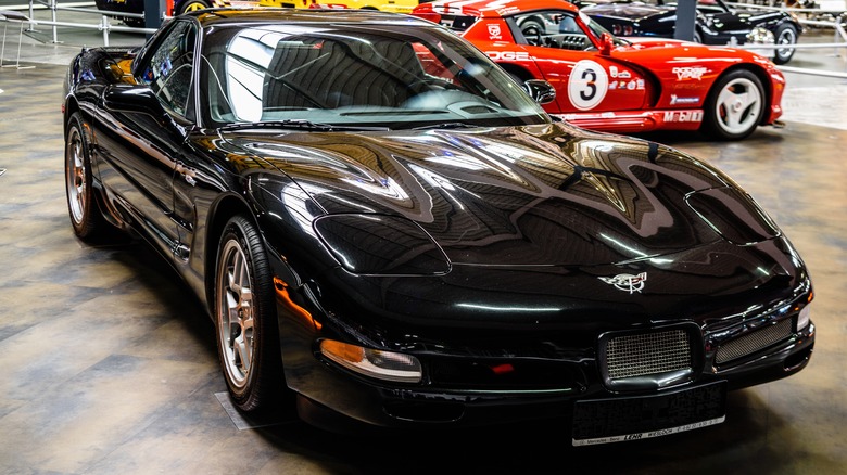 Black corvette C5