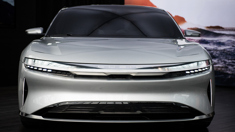 silver lucid air