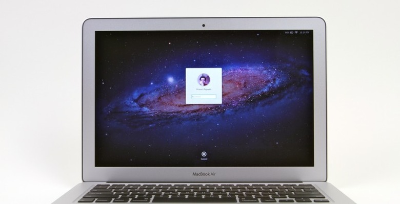 PC/タブレットMacBook AIR 2011 13inch core5/4GB/128GB