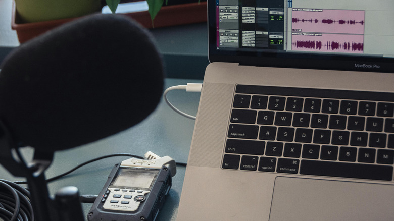 external mic connected to a Mac