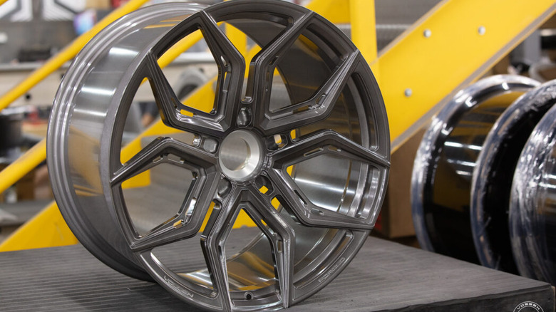 Vossen Wheel in factory