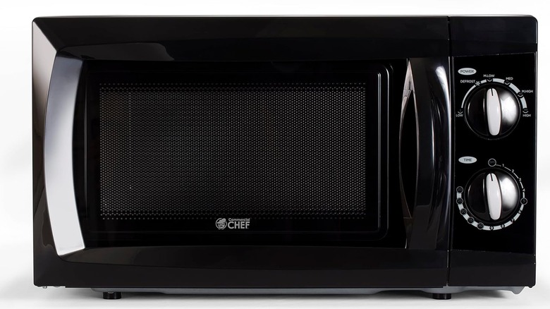 A Commercial Chef Microwave