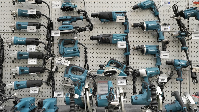 makita tool display