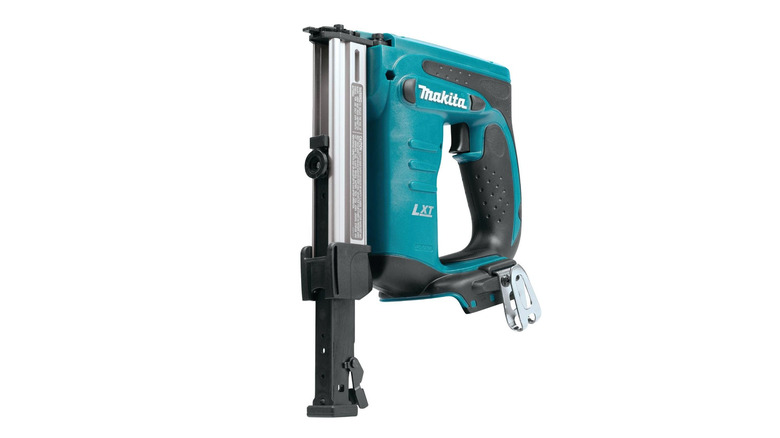 Makita's 18V LXT Crown Stapler