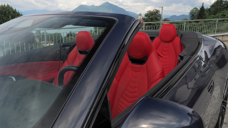 2024 Maserati GranCabrio Trofeo seats