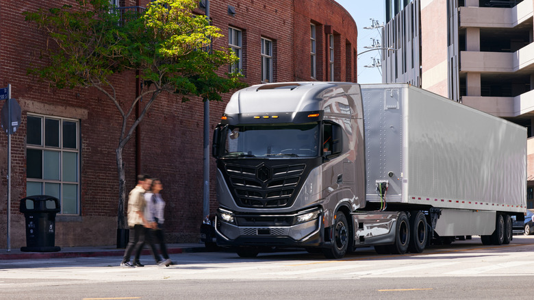 Nikola electric truck