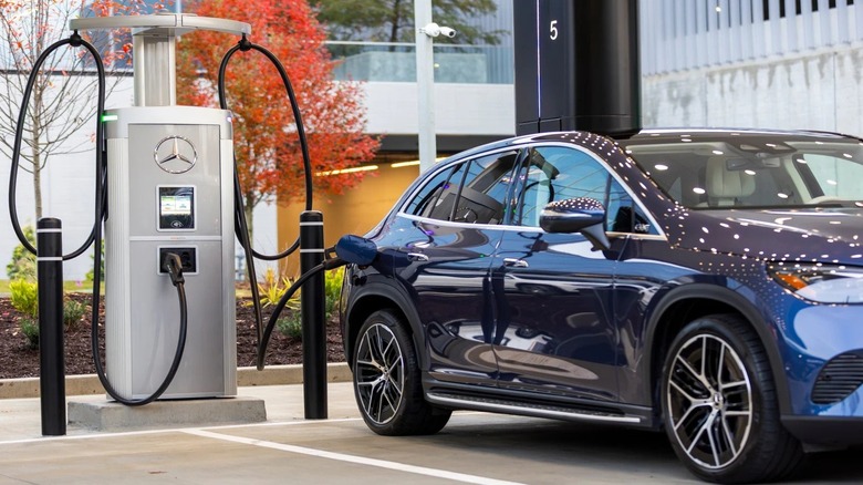 Mercedes-Benz EV charging point