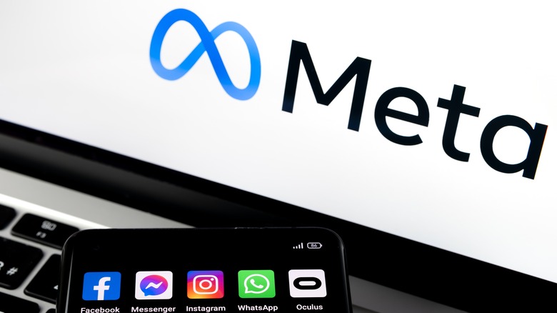 Meta logo phone apps