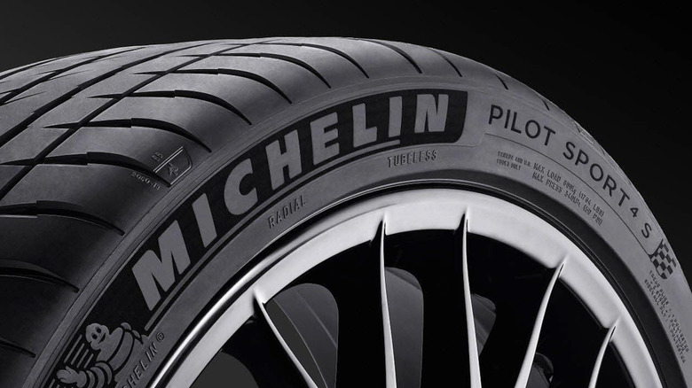 Michelin Pilot Sport 4S Tire