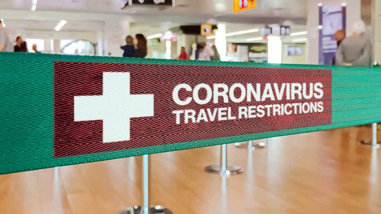 COVID travel restriction banner