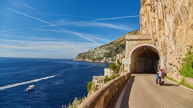 riding the Amalfi Coast