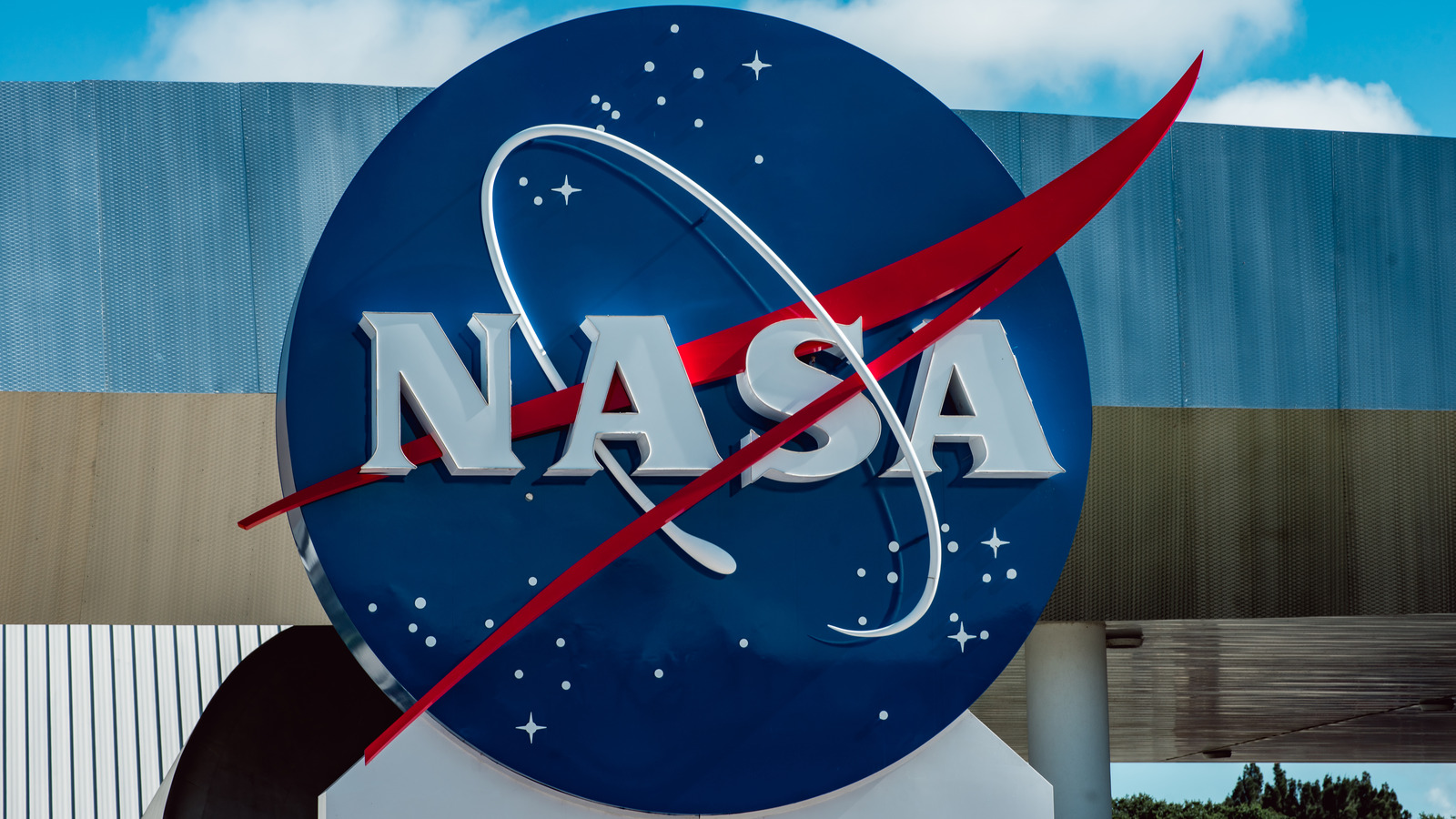 NASA está oficialmente se juntando à caça aos OVNIs
