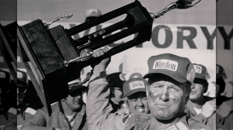 Yarborough 1977 Daytona 500 win