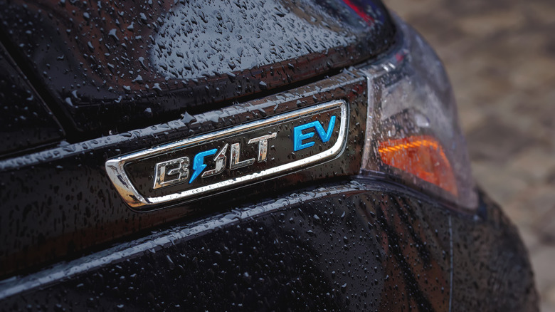 Chevy Bolt EV logo