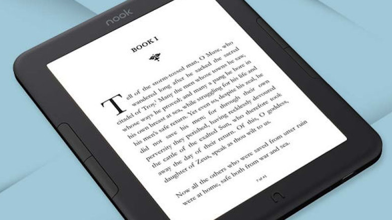 Nook Glowlight 4e displaying ebook