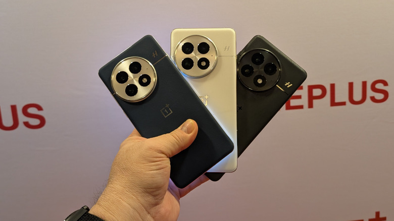 All three colorways of the OnePlus 13