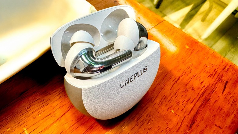 OnePlus Buds Pro 3 earbuds.