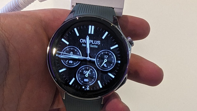 OnePlus watch 2 slides