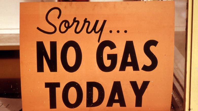 No gas sign