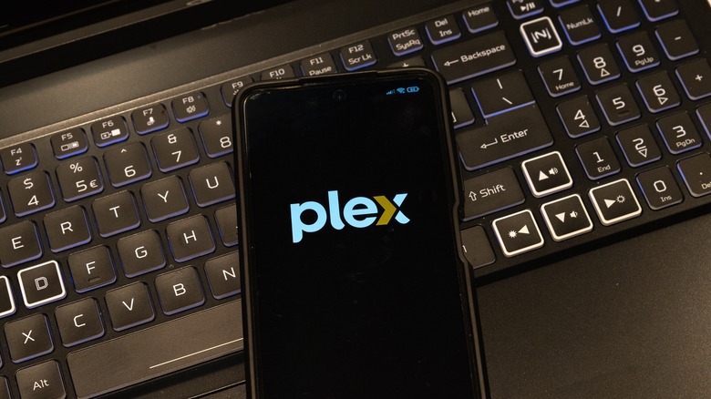 smartphone with Plex and keyboard