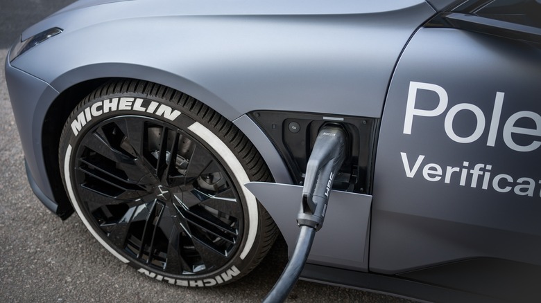 Polestar 5 charging