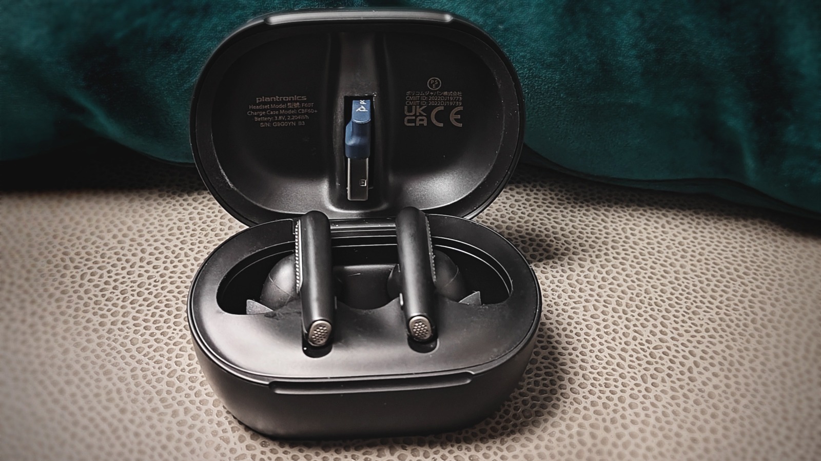 A Poly Features Voyager For 60+ Review: Premium Earbuds UC Price Premium