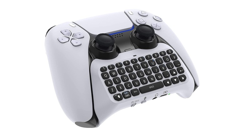 DualSense controller with wireless keyboard