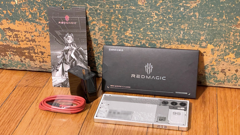 RedMagic 9S Pro box contents