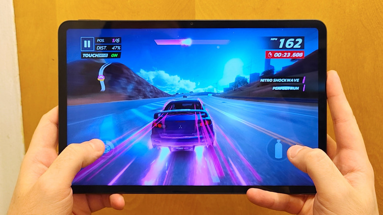 Nova Gaming Tablet running Asphalt Legends Unite