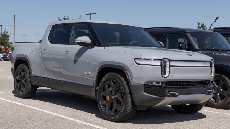 Front view of Rivian R1t