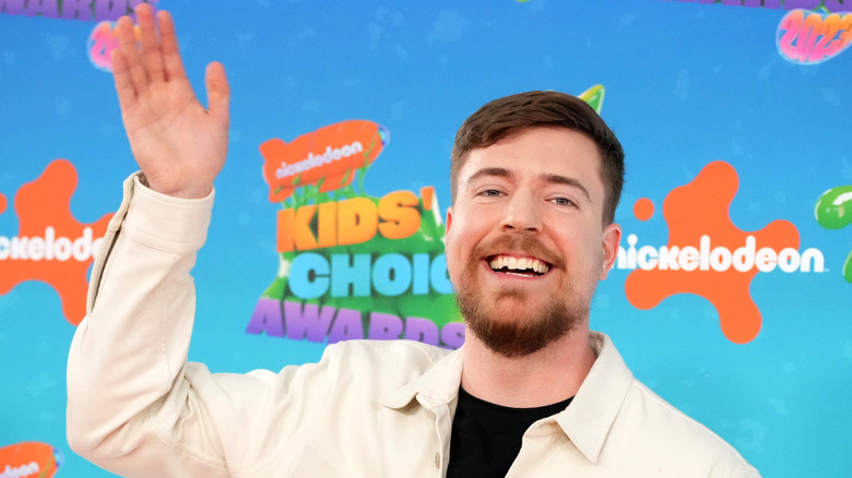 mrbeast at a nickelodeon event