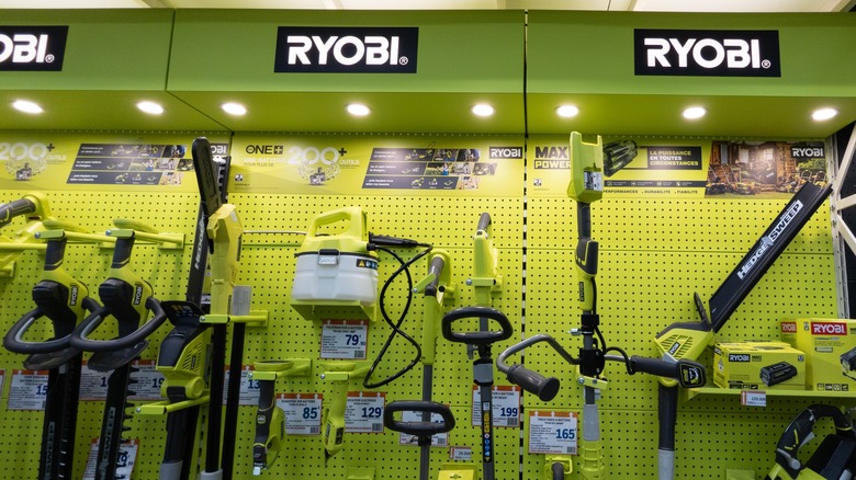 ryobi power tool display