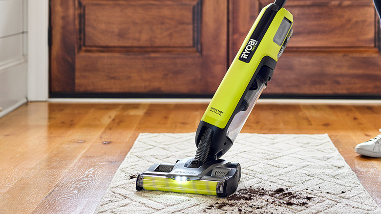 stick vacuum dirt on rug