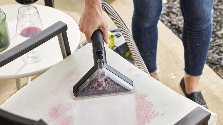 Ryobi vacuum cleaning wine stain