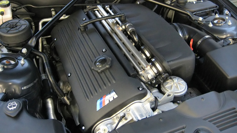 BMW S54B32 engine