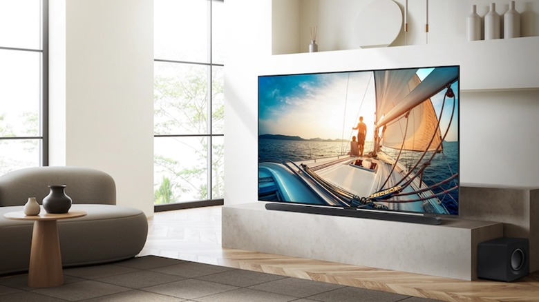 Samsung QN90C Neo QLED 4K TV in living room