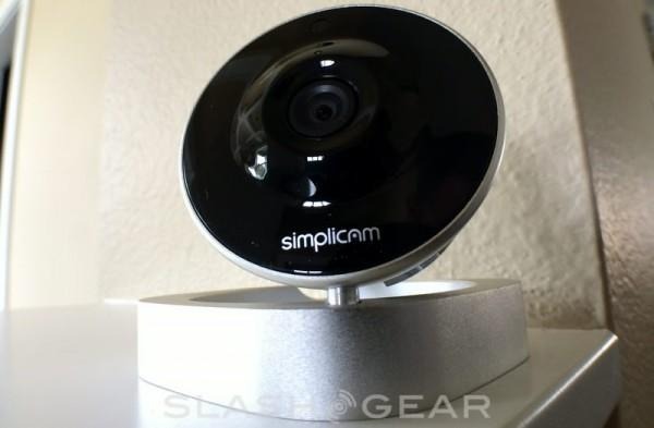 Simplicam-1-L-600x393