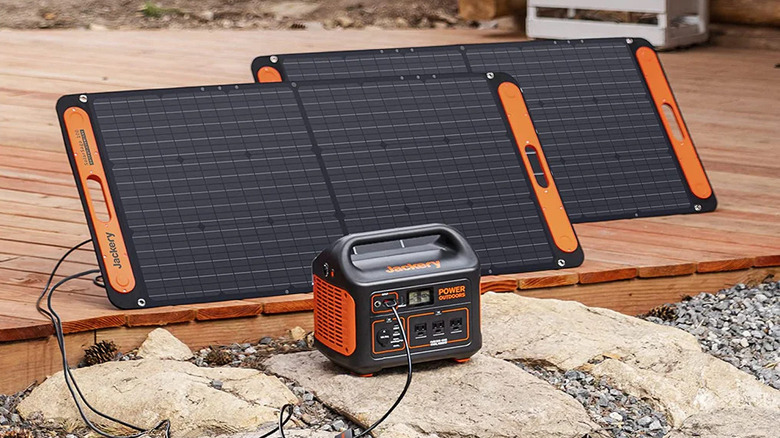 Jackery SolarSaga 100W Solar Panel