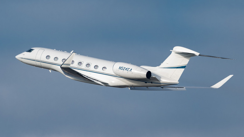 Gulfstream G650ER in flight