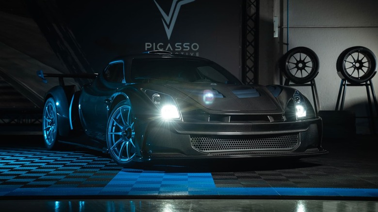 Picasso 660 LMS with headlights on