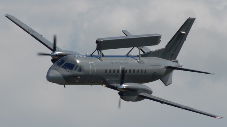 S-100B Argus banking in flight